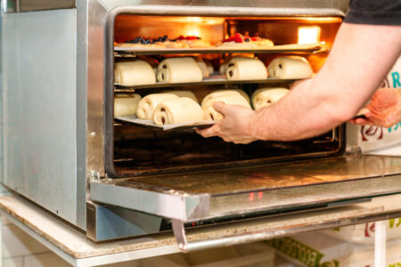 Dlaczego piec konwekcyjno-parowy to serce nowoczesnej kuchni